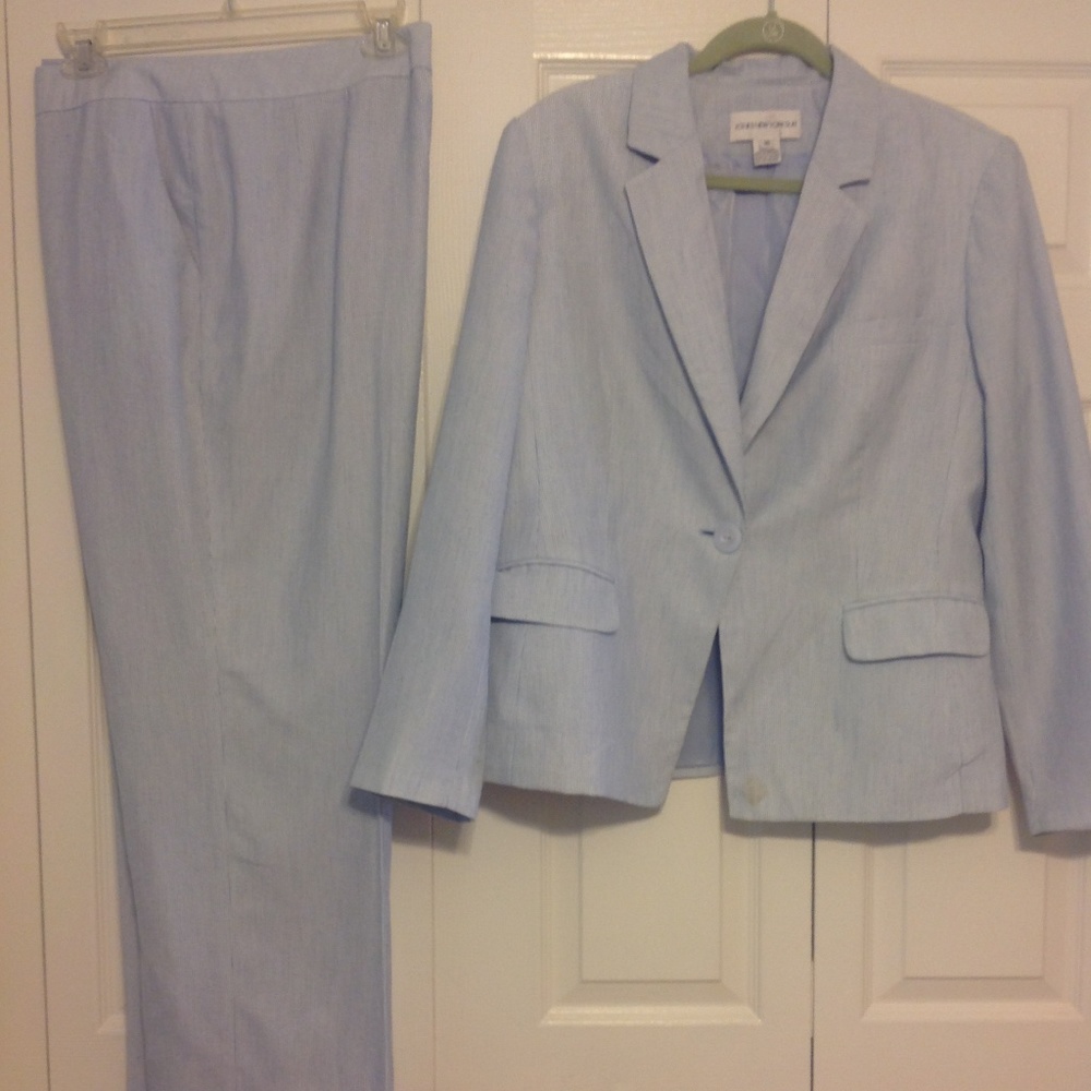 Jones New York Pants Suit